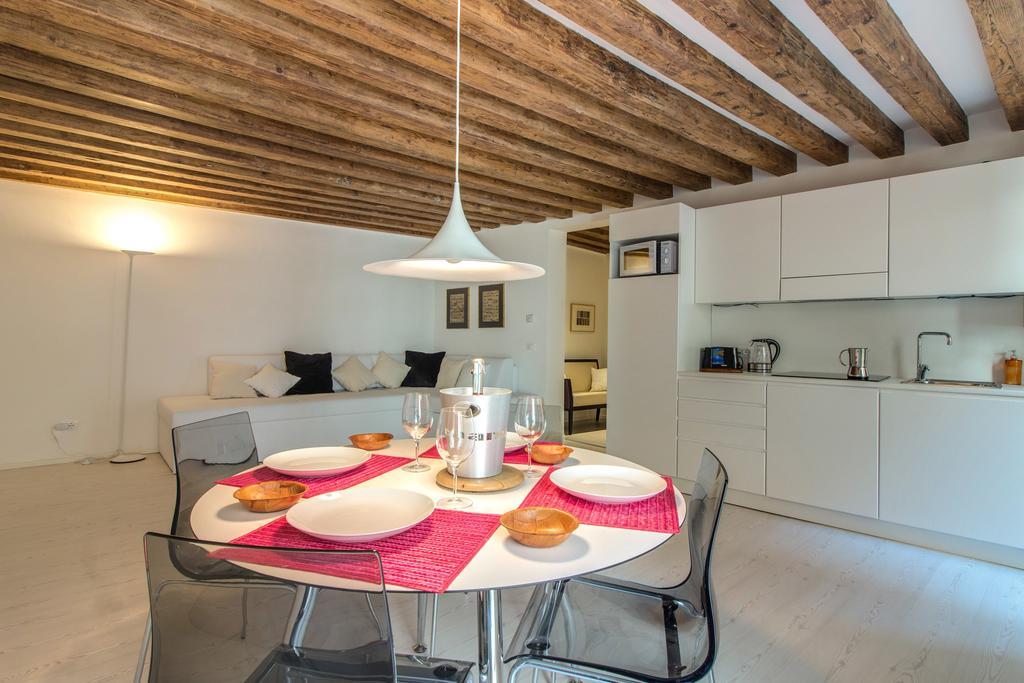 Ve.N.I.Ce. Cera Casa Del Giglio Apartment Venice Luaran gambar
